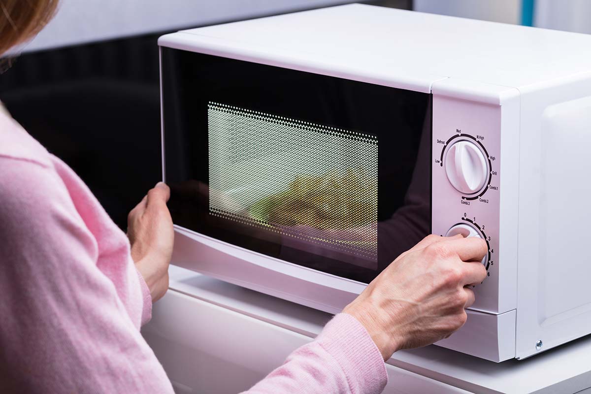 best microwave for elderly person