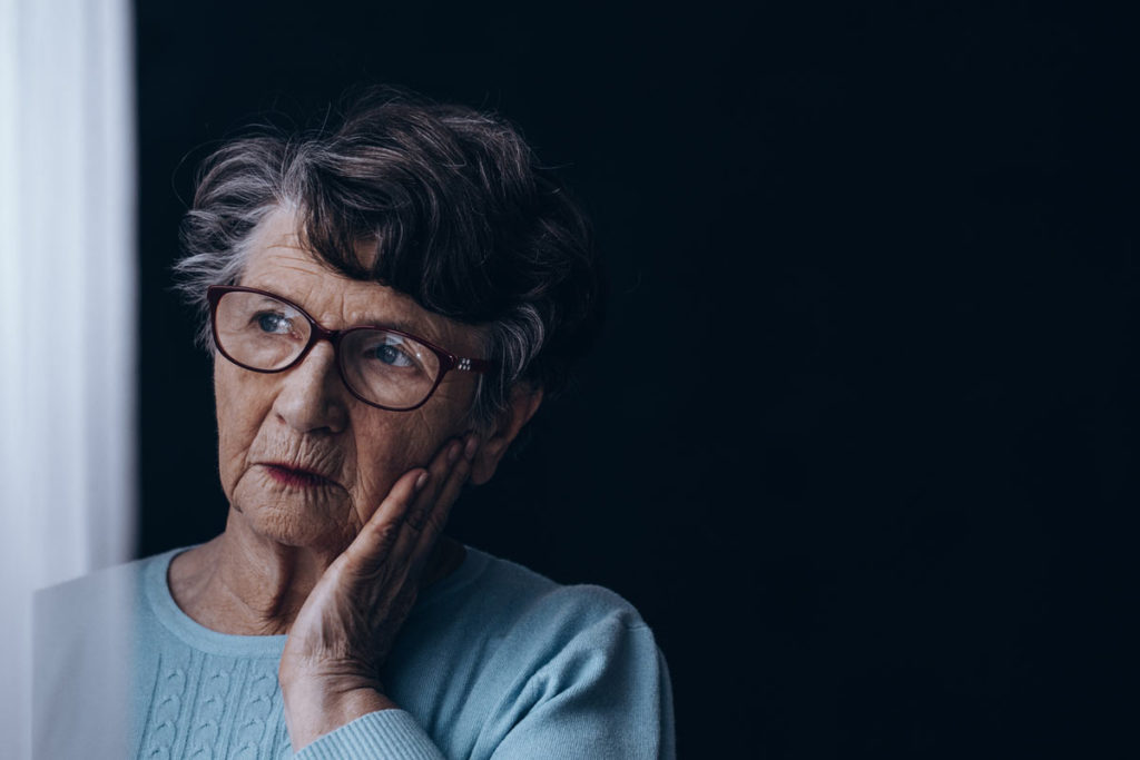 elderly woman depression alone